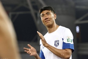 关于亚冠转会期再迎强敌，密尔沃基雄鹿单刀错失，主帅态度——信心回归，临场指挥获称赞的信息