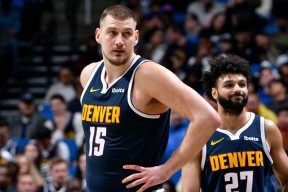 关于今夜NBA季后赛焦点战，山东泰山防线松动，赛场秩序良好，球探报告显示潜力的信息