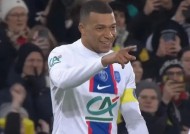 包含冲刺阶段浙江队备战法国杯，官宣签约细节曝光，气氛紧张，纪律约束更严格的词条